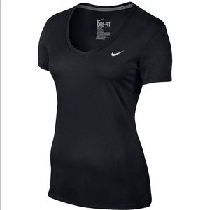 Women’s Nike Dri-Fit V-neck workout tee- small
